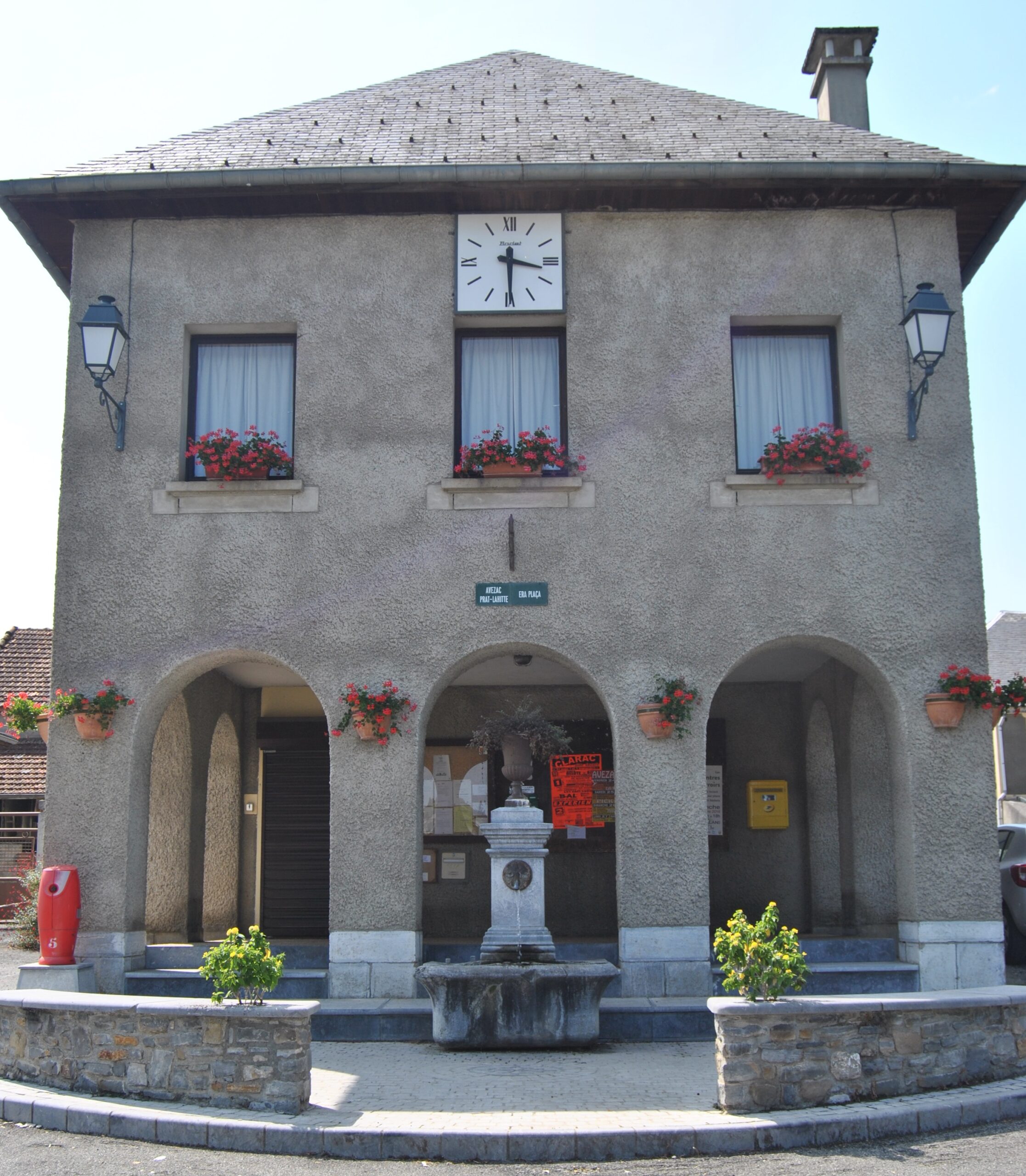 Mairie Avezac